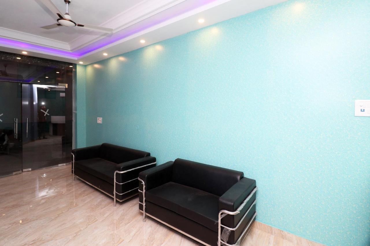 Oyo 25130 Hotel Royal Inn New Delhi Bagian luar foto