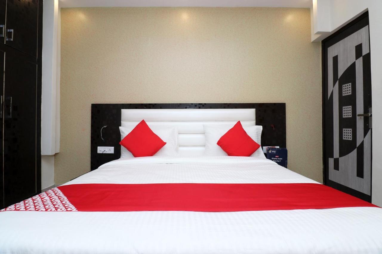 Oyo 25130 Hotel Royal Inn New Delhi Bagian luar foto